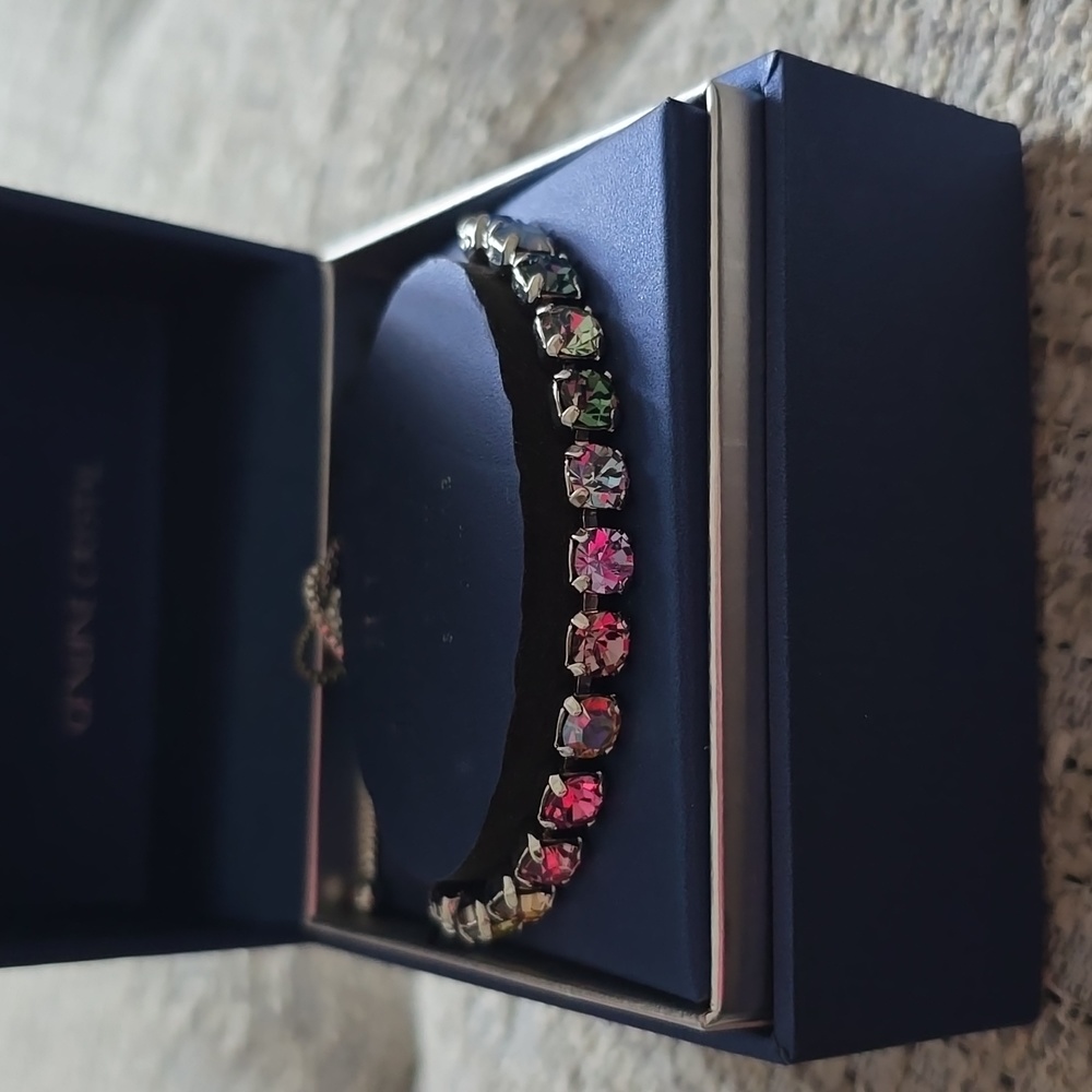 BRILLANCE BRAND WOMENS GENUINE CRYSTAL FASHION JEWELRY BRACELET "SHINE BRIGHT"